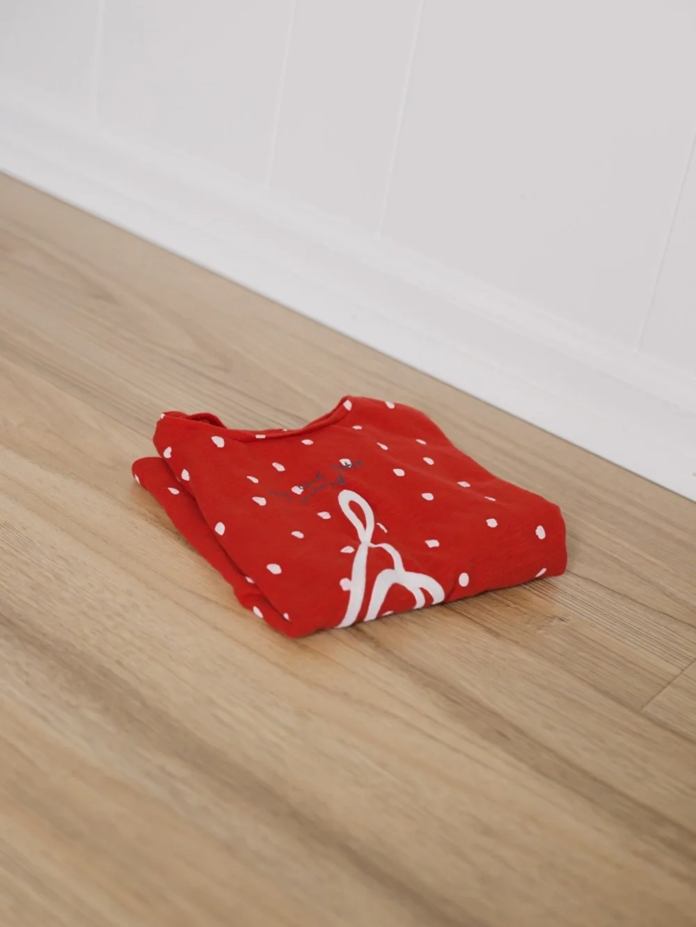 Zara Children's T-Shirt - Red Polka Dots with Music Note - Size 3T